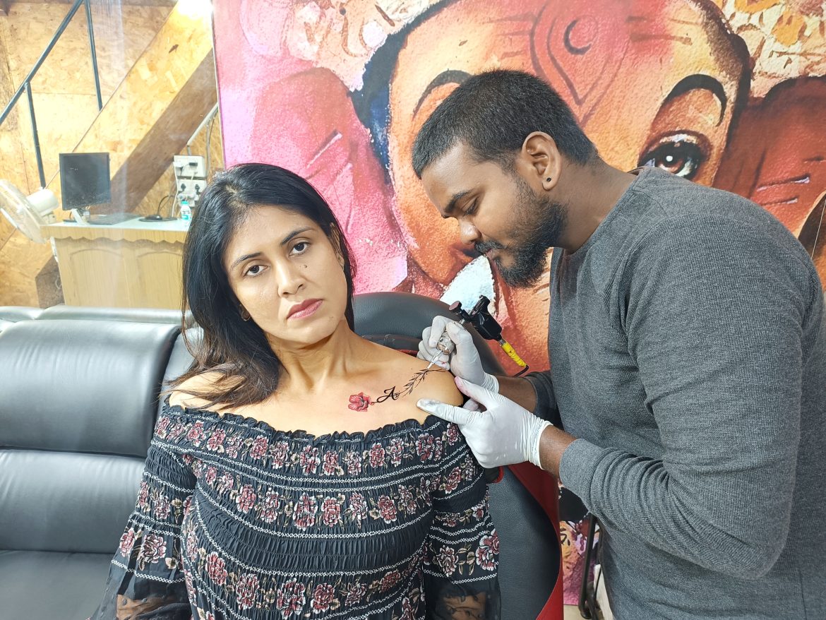 Ladies Tattoo Artist in Goa – Gupta Tattoo Goa